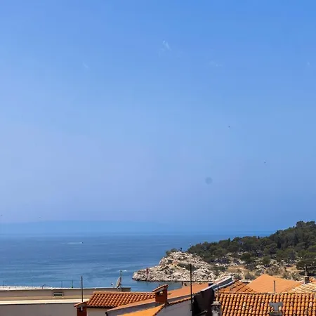 Sweet Nora, Two Bedroom Apartment, Free Parking
